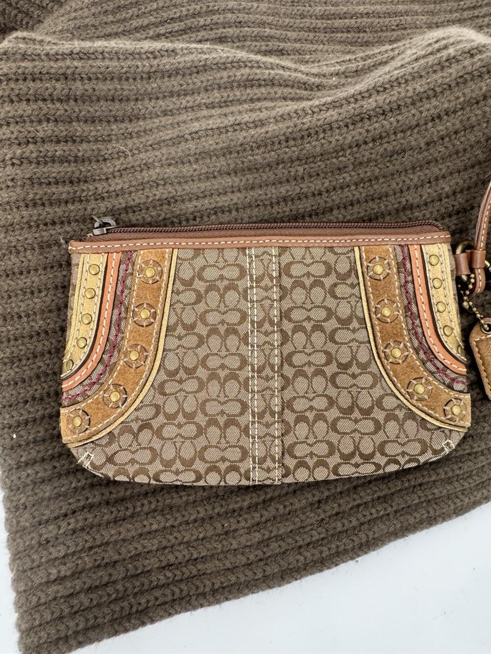 Coach Vintage Studded Soho Signature Wristlet In Tan And Brown Gold Western Boho - Picture 1 of 5